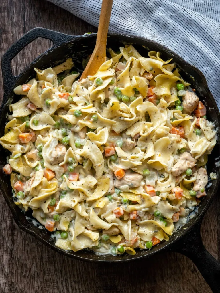 Chicken Pot Pie Noodle Skillet Recipe