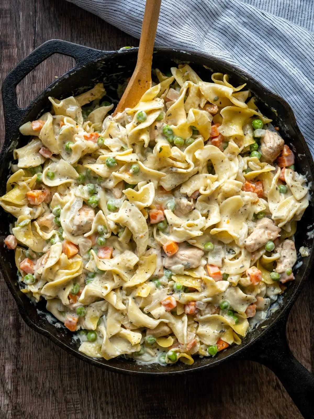 Chicken Pot Pie Noodle Skillet Recipe